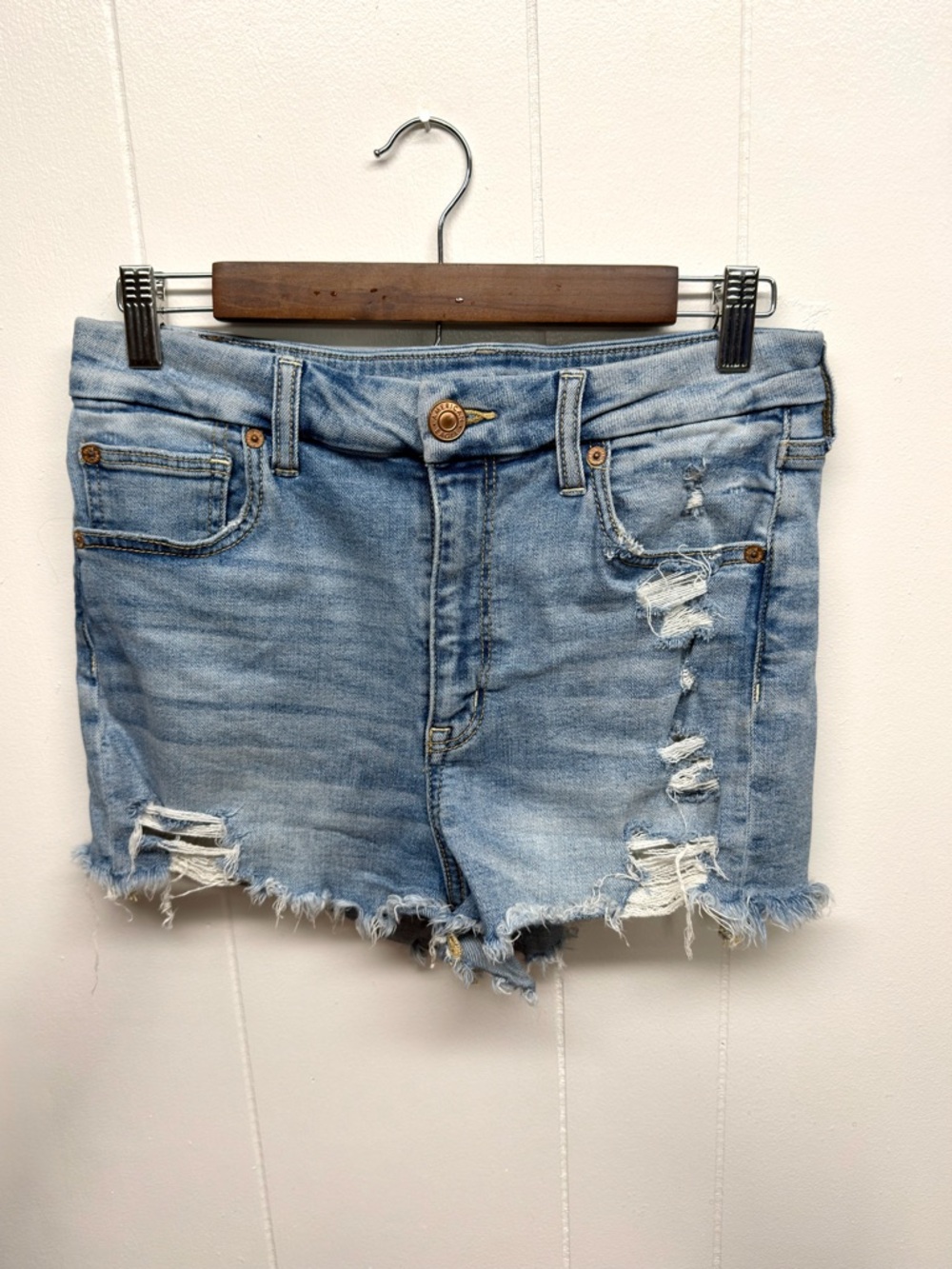 American Eagle Distressed Stretchy Denim Cut Off Shorts - Women
